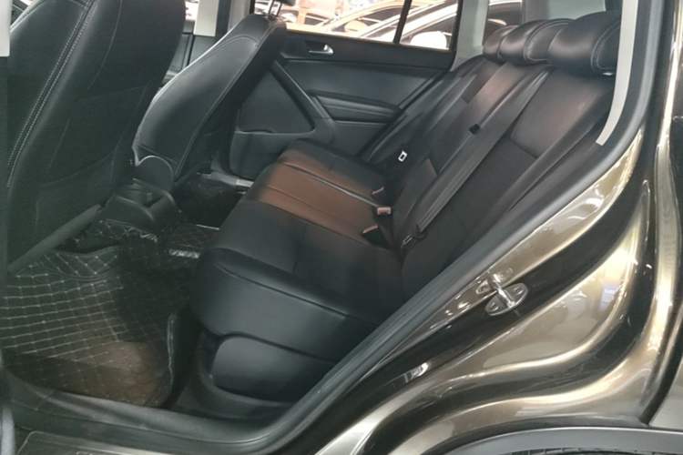 Used Volkswagen Tiguan 2016 300TSI Automatic Two-Wheel Drive Trend Edition Left Rear Seat