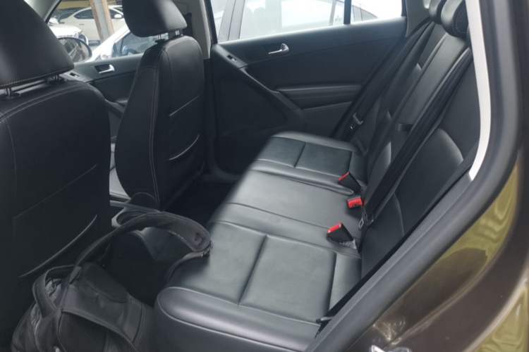 Used Volkswagen Tiguan 2016 300TSI Automatic Two-Wheel Drive Trend Edition Left Rear Seat