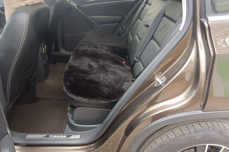 Used Volkswagen Tiguan 2016 300TSI Automatic All-Wheel Drive Luxury Edition Left Rear Seat