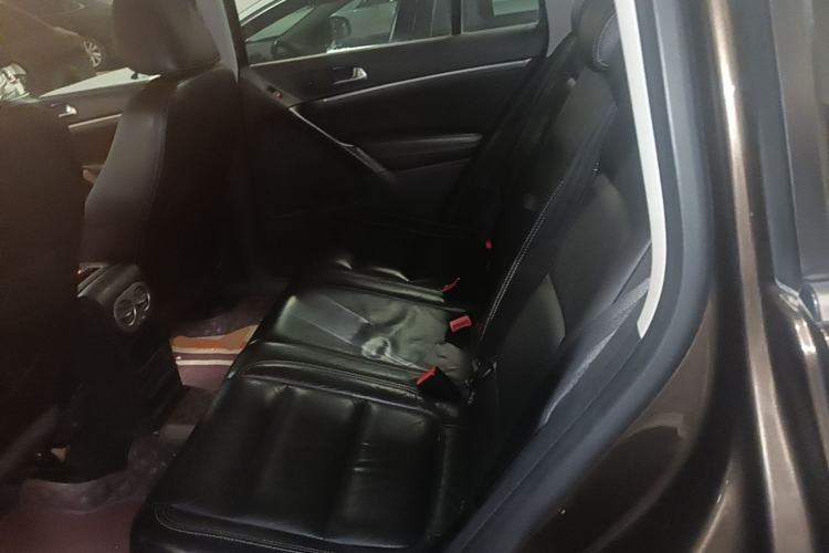 Used Volkswagen Tiguan 2016 300TSI Automatic Two-Wheel Drive Luxury Edition Left Rear Seat