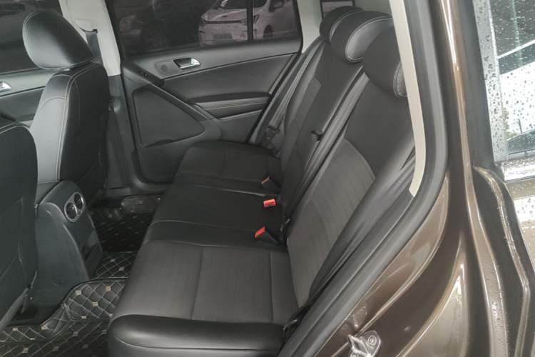 Used Volkswagen Tiguan 2016 300TSI Automatic Two-Wheel Drive Trend Edition Left Rear Seat