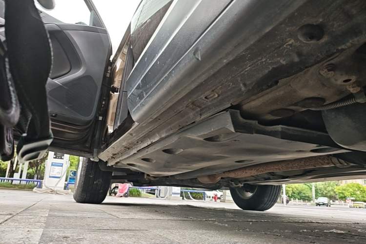 Used Volkswagen Tiguan 2016 300TSI Automatic Two-Wheel Drive Trend Edition Left Side Sill