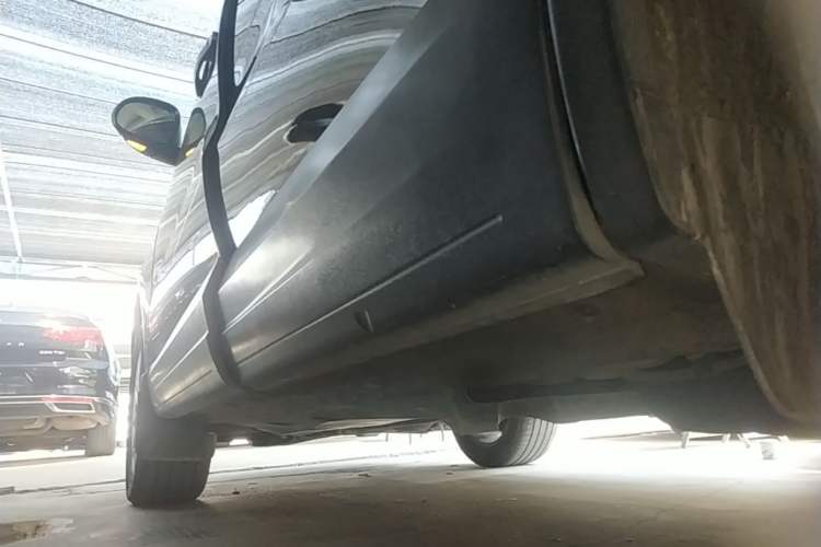 Used Volkswagen Tiguan 2016 300TSI Automatic Two-Wheel Drive Comfort Edition Left Side Sill