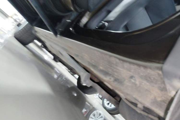 Used Volkswagen Tiguan 2016 280TSI Automatic Two-Wheel-Drive Silk Road Style Edition Left Side Sill