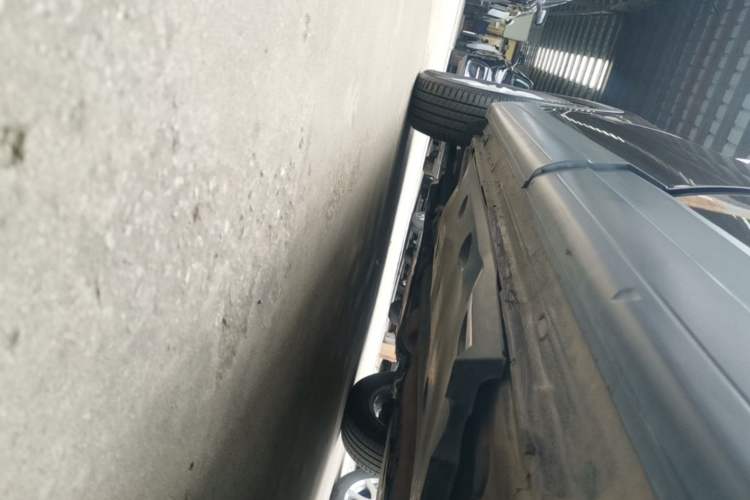 Used Volkswagen Tiguan 2016 300TSI Automatic Two-Wheel Drive Trend Edition Left Side Sill