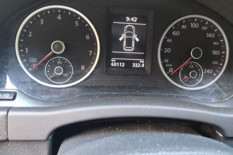 Used Volkswagen Tiguan 2016 280TSI Automatic Two-Wheel-Drive Silk Road Style Edition Odometer Close Up
