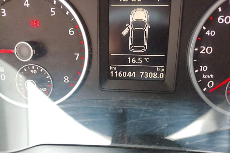 Used Volkswagen Tiguan 2016 280TSI Automatic Two-Wheel-Drive Silk Road Style Edition Odometer Close Up