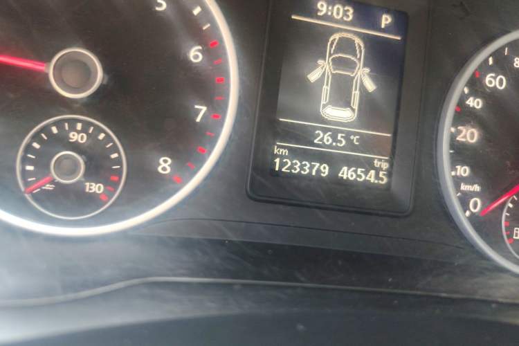Used Volkswagen Tiguan 2016 300TSI Automatic All-Wheel Drive Fashion Vision Edition Odometer Close Up