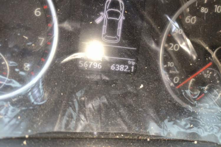 Used Volkswagen Tiguan 2016 280TSI Automatic Two-Wheel-Drive Silk Road Style Edition Odometer Close Up