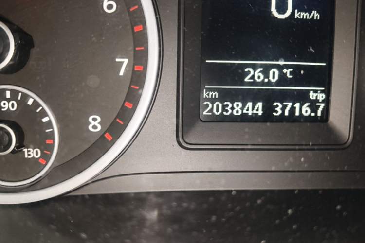 Used Volkswagen Tiguan 2016 300TSI Automatic All-Wheel Drive Fashion Vision Edition Odometer Close Up