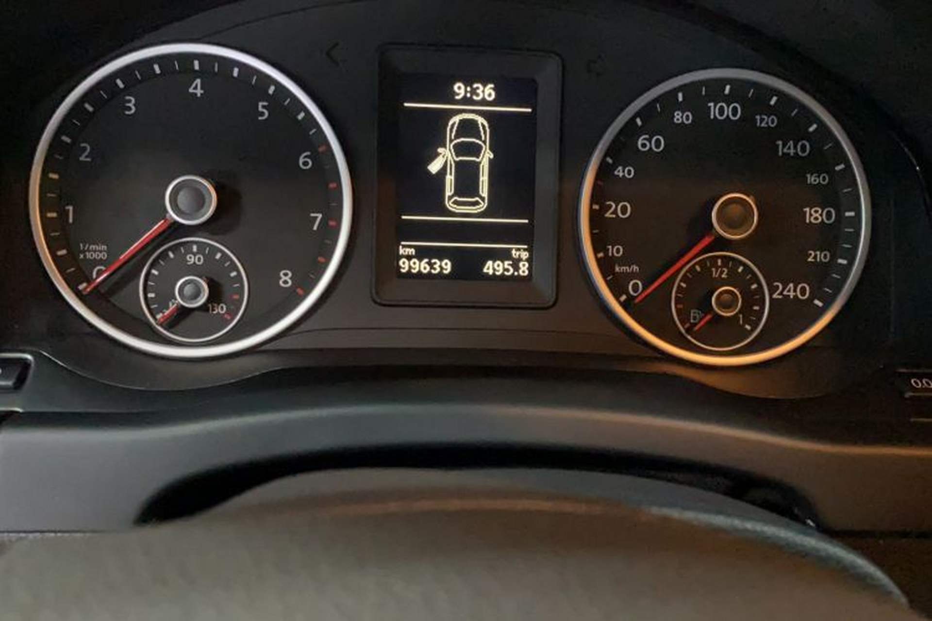 Used Volkswagen Tiguan 2016 300TSI Automatic Two-Wheel Drive Trend Edition Odometer Close Up