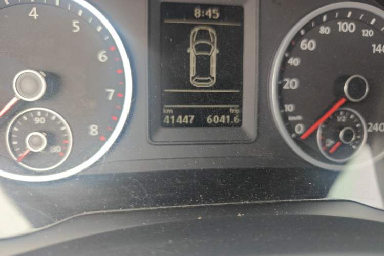 Used Volkswagen Tiguan 2016 300TSI Automatic Two-Wheel Drive Comfort Edition Odometer Close Up