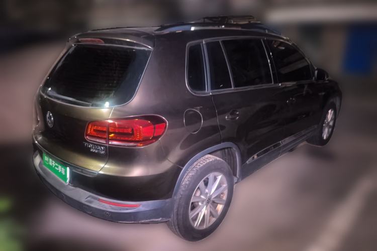 Used Volkswagen Tiguan 2016 300TSI Automatic All-Wheel Drive Fashion Vision Edition Rear Right 45 Deg