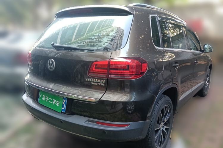 Used Volkswagen Tiguan 2016 300TSI Automatic Two-Wheel Drive Luxury Edition Rear Right 45 Deg