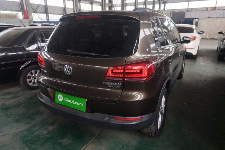 Used Volkswagen Tiguan 2016 300TSI Automatic All-Wheel Drive Fashion Vision Edition Rear Right 45 Deg