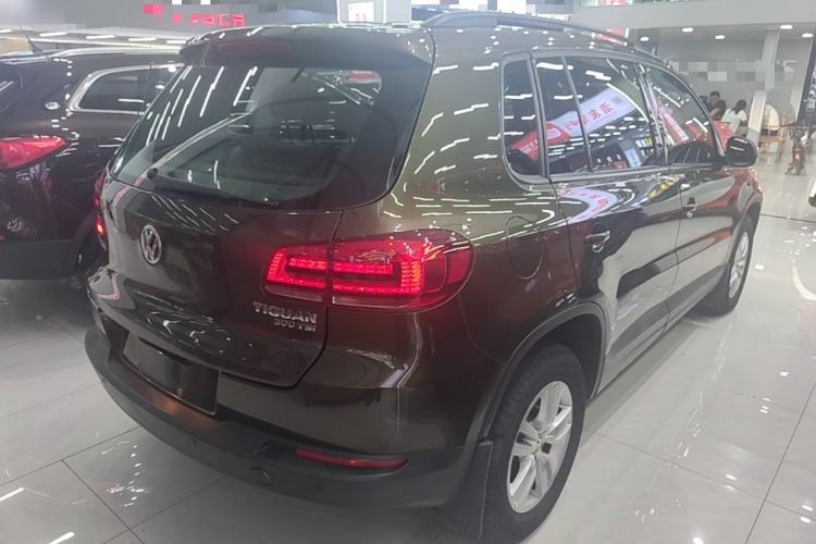 Used Volkswagen Tiguan 2016 300TSI Automatic Two-Wheel Drive Trend Edition Rear Right 45 Deg