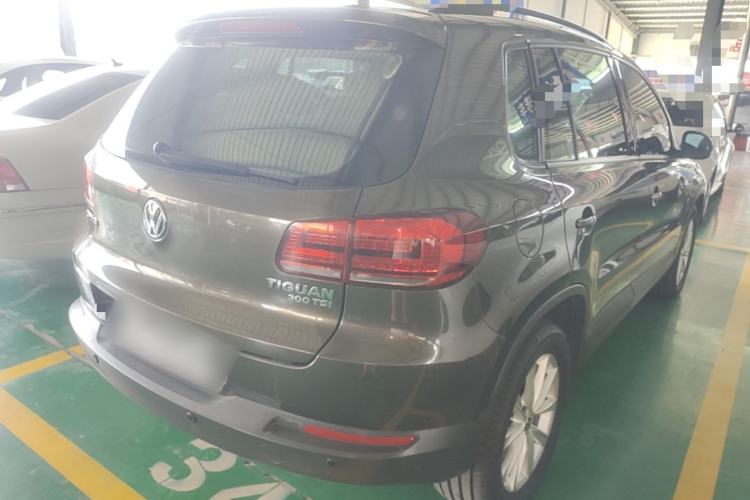 Used Volkswagen Tiguan 2016 300TSI Automatic All-Wheel Drive Fashion Vision Edition Rear Right 45 Deg