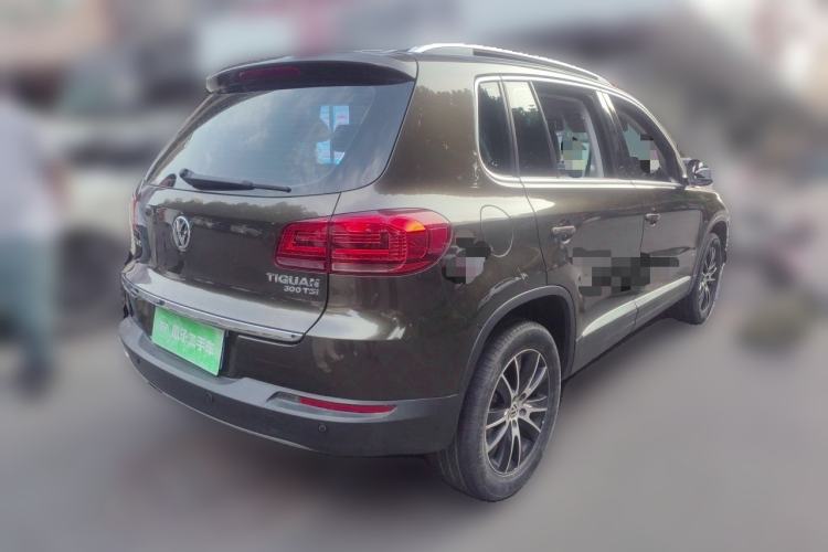 Used Volkswagen Tiguan 2016 300TSI Automatic Two-Wheel Drive Luxury Edition Rear Right 45 Deg