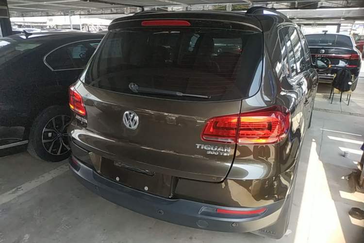 Used Volkswagen Tiguan 2016 300TSI Automatic Two-Wheel Drive Comfort Edition Rear Right 45 Deg