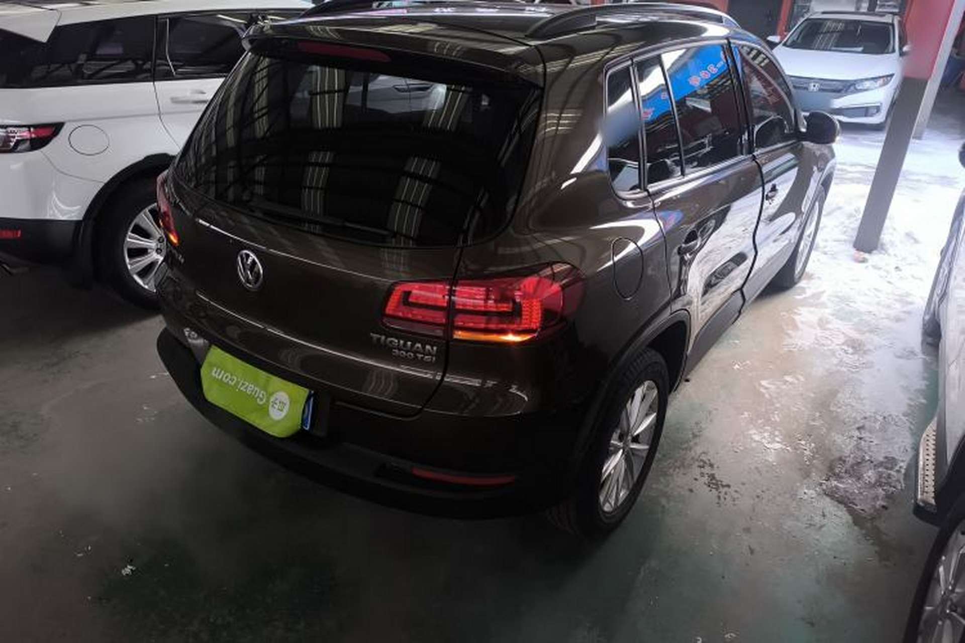 Used Volkswagen Tiguan 2016 300TSI Automatic All-Wheel Drive Fashion Vision Edition Rear Right 45 Deg