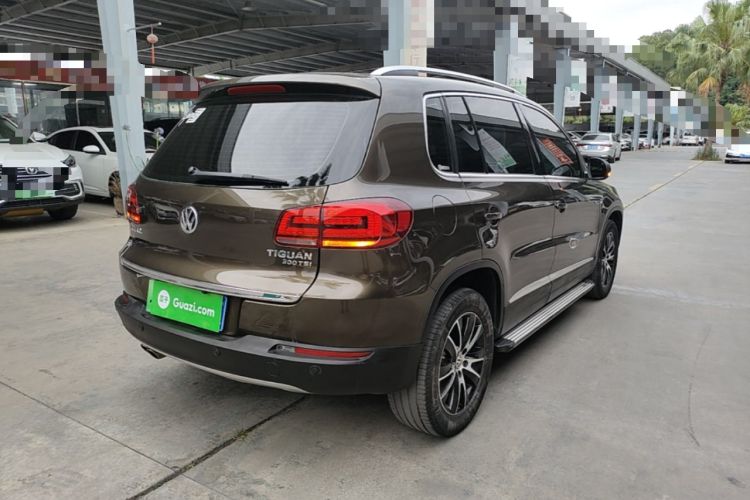 Used Volkswagen Tiguan 2016 300TSI Automatic All-Wheel Drive Luxury Edition Rear Right 45 Deg