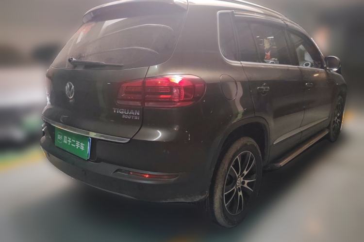 Used Volkswagen Tiguan 2016 300TSI Automatic Two-Wheel Drive Luxury Edition Rear Right 45 Deg