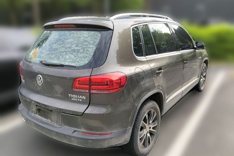Used Volkswagen Tiguan 2016 300TSI Automatic All-Wheel Drive Luxury Edition Rear Right 45 Deg