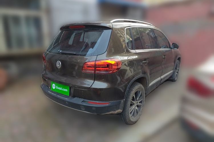 Used Volkswagen Tiguan 2016 300TSI Automatic Two-Wheel Drive Luxury Edition Rear Right 45 Deg