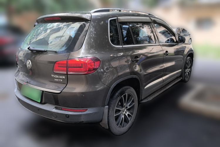 Used Volkswagen Tiguan 2016 300TSI Automatic Two-Wheel Drive Luxury Edition Rear Right 45 Deg