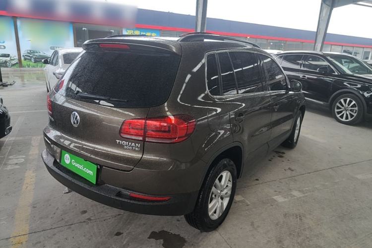 Used Volkswagen Tiguan 2016 300TSI Automatic Two-Wheel Drive Trend Edition Rear Right 45 Deg