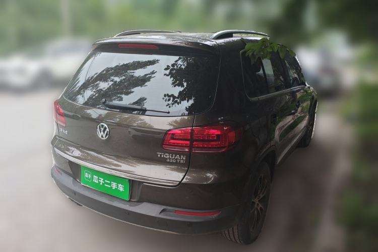 Used Volkswagen Tiguan 2016 330TSI Automatic All-Wheel Drive Luxury Edition Rear Right 45 Deg