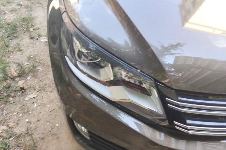 Used Volkswagen Tiguan 2016 280TSI Automatic Two-Wheel-Drive Silk Road Style Edition Right Front Headlight