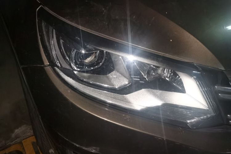 Used Volkswagen Tiguan 2016 300TSI Automatic Two-Wheel Drive Trend Edition Right Front Headlight