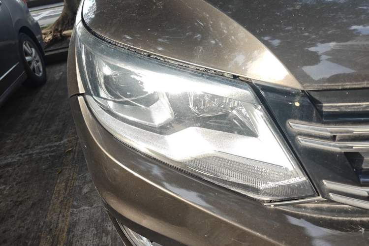 Used Volkswagen Tiguan 2016 300TSI Automatic All-Wheel Drive Fashion Vision Edition Right Front Headlight