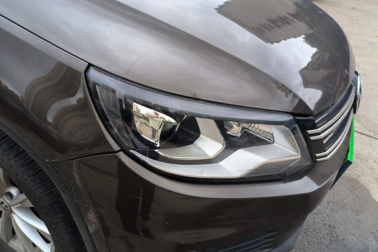 Used Volkswagen Tiguan 2016 280TSI Automatic Two-Wheel-Drive Silk Road Style Edition Right Front Headlight