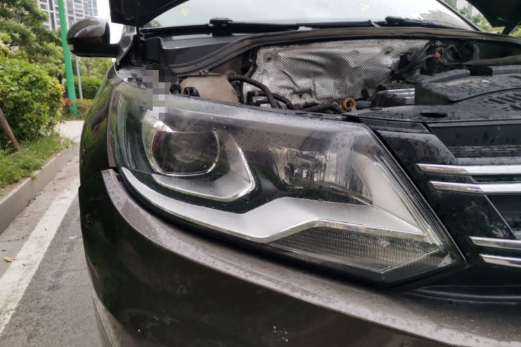 Used Volkswagen Tiguan 2016 280TSI Automatic Two-Wheel-Drive Silk Road Style Edition Right Front Headlight