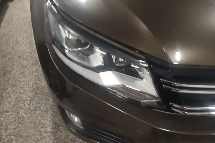 Used Volkswagen Tiguan 2016 300TSI Automatic Two-Wheel Drive Luxury Edition Right Front Headlight
