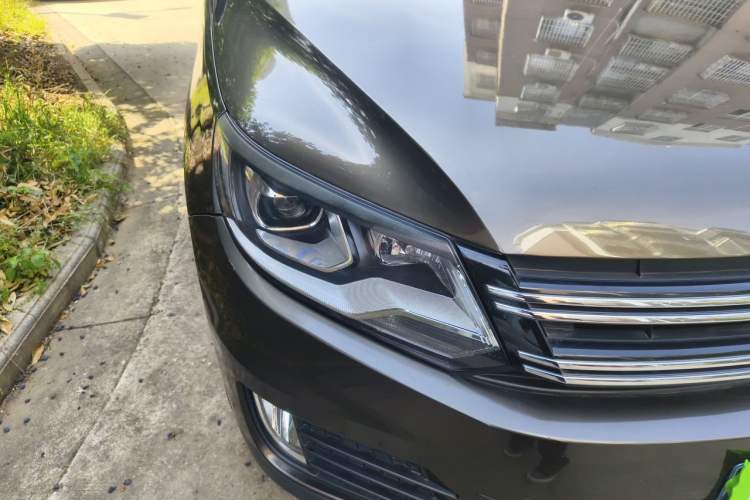 Used Volkswagen Tiguan 2016 280TSI Automatic Two-Wheel Drive Silk Road Comfort Edition Right Front Headlight