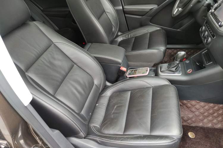 Used Volkswagen Tiguan 2016 300TSI Automatic Two-Wheel Drive Luxury Edition Right Front Seat