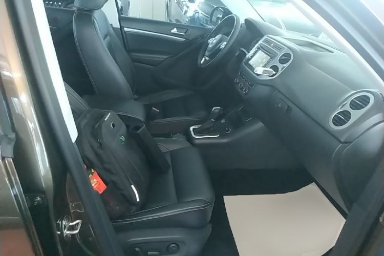 Used Volkswagen Tiguan 2016 300TSI Automatic Two-Wheel Drive Luxury Edition Right Front Seat