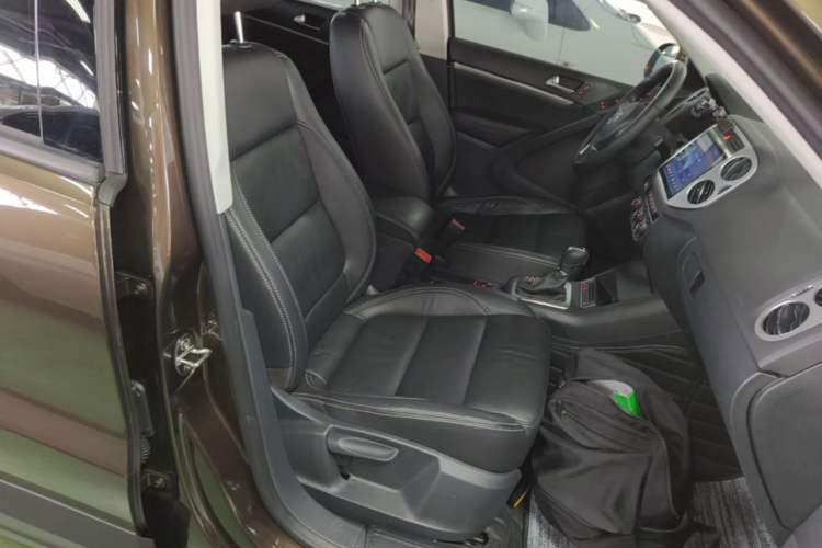 Used Volkswagen Tiguan 2016 280TSI Automatic Two-Wheel Drive Silk Road Comfort Edition Right Front Seat