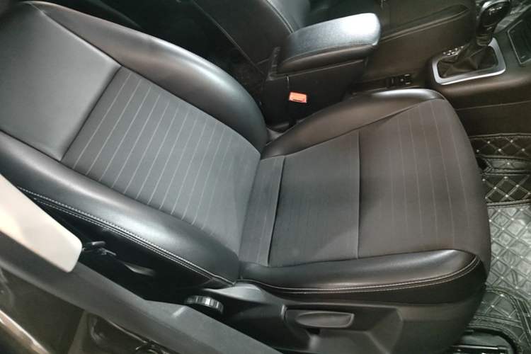 Used Volkswagen Tiguan 2016 300TSI Automatic Two-Wheel Drive Trend Edition Right Front Seat