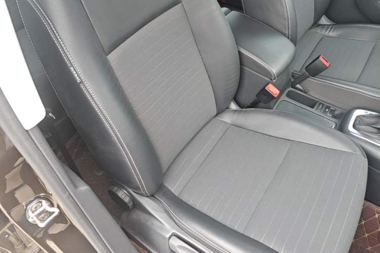 Used Volkswagen Tiguan 2016 280TSI Automatic Two-Wheel-Drive Silk Road Style Edition Right Front Seat