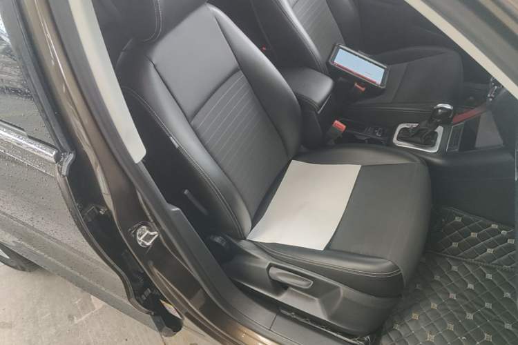 Used Volkswagen Tiguan 2016 300TSI Automatic Two-Wheel Drive Trend Edition Right Front Seat