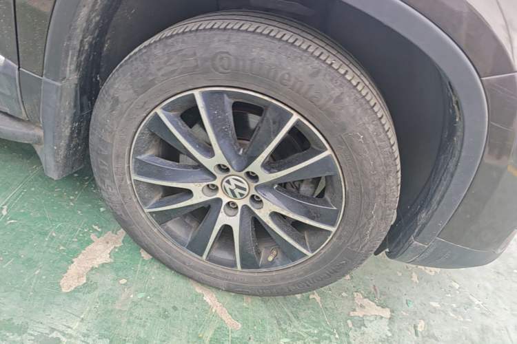 Used Volkswagen Tiguan 2016 300TSI Automatic Two-Wheel Drive Luxury Edition Right Front Wheel Hub