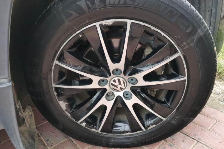 Used Volkswagen Tiguan 2016 300TSI Automatic Two-Wheel Drive Luxury Edition Right Front Wheel Hub