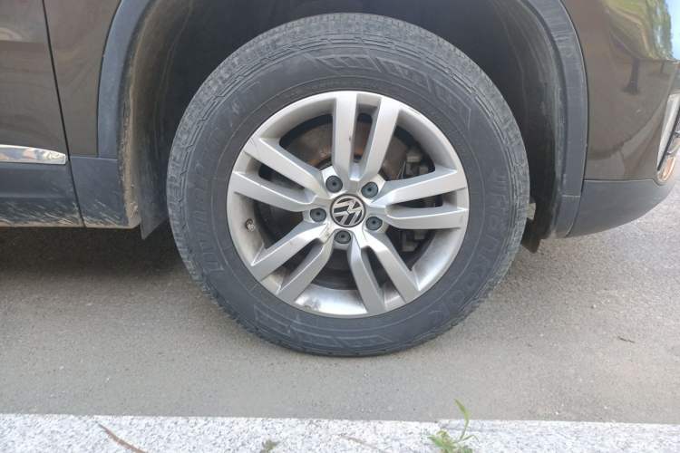 Used Volkswagen Tiguan 2016 300TSI Automatic Two-Wheel Drive Trend Edition Right Front Wheel Hub