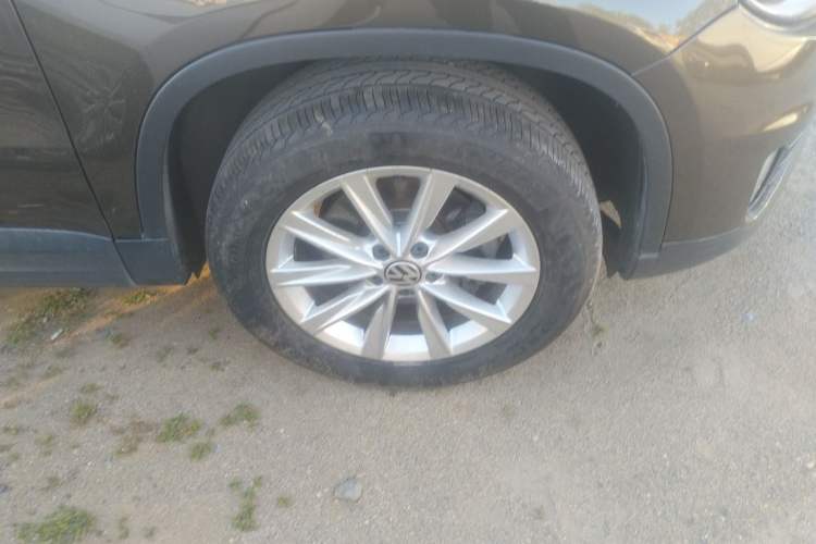 Used Volkswagen Tiguan 2016 300TSI Automatic All-Wheel Drive Fashion Vision Edition Right Front Wheel Hub