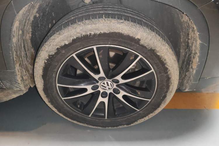 Used Volkswagen Tiguan 2016 300TSI Automatic Two-Wheel Drive Luxury Edition Right Front Wheel Hub