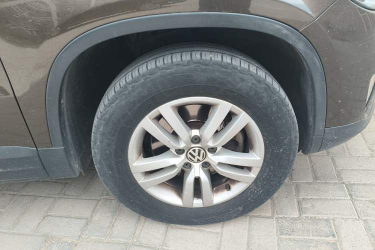 Used Volkswagen Tiguan 2016 300TSI Automatic Two-Wheel Drive Trend Edition Right Front Wheel Hub
